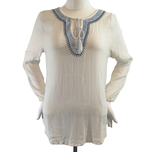 GAP Medium White Boho Peasant Hippie Blouse Blue Embroidery Keyhole Neck Corded - Picture 1 of 6